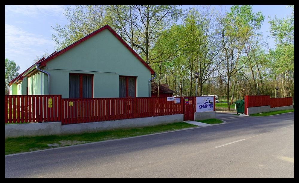 Sarkany Apartman, Sarkany Wellness Es Gyogyfuerdo Nyírbátor Eksteriør billede