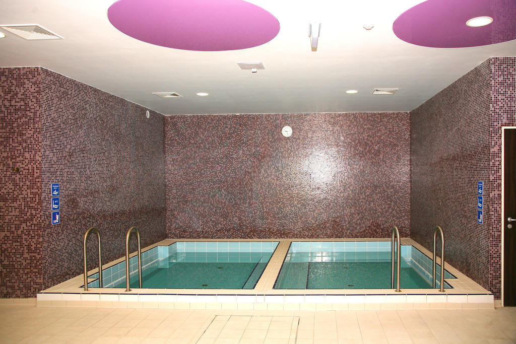Sarkany Apartman, Sarkany Wellness Es Gyogyfuerdo Nyírbátor Eksteriør billede